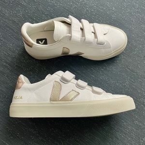 Veja Recife metallic leather sneakers